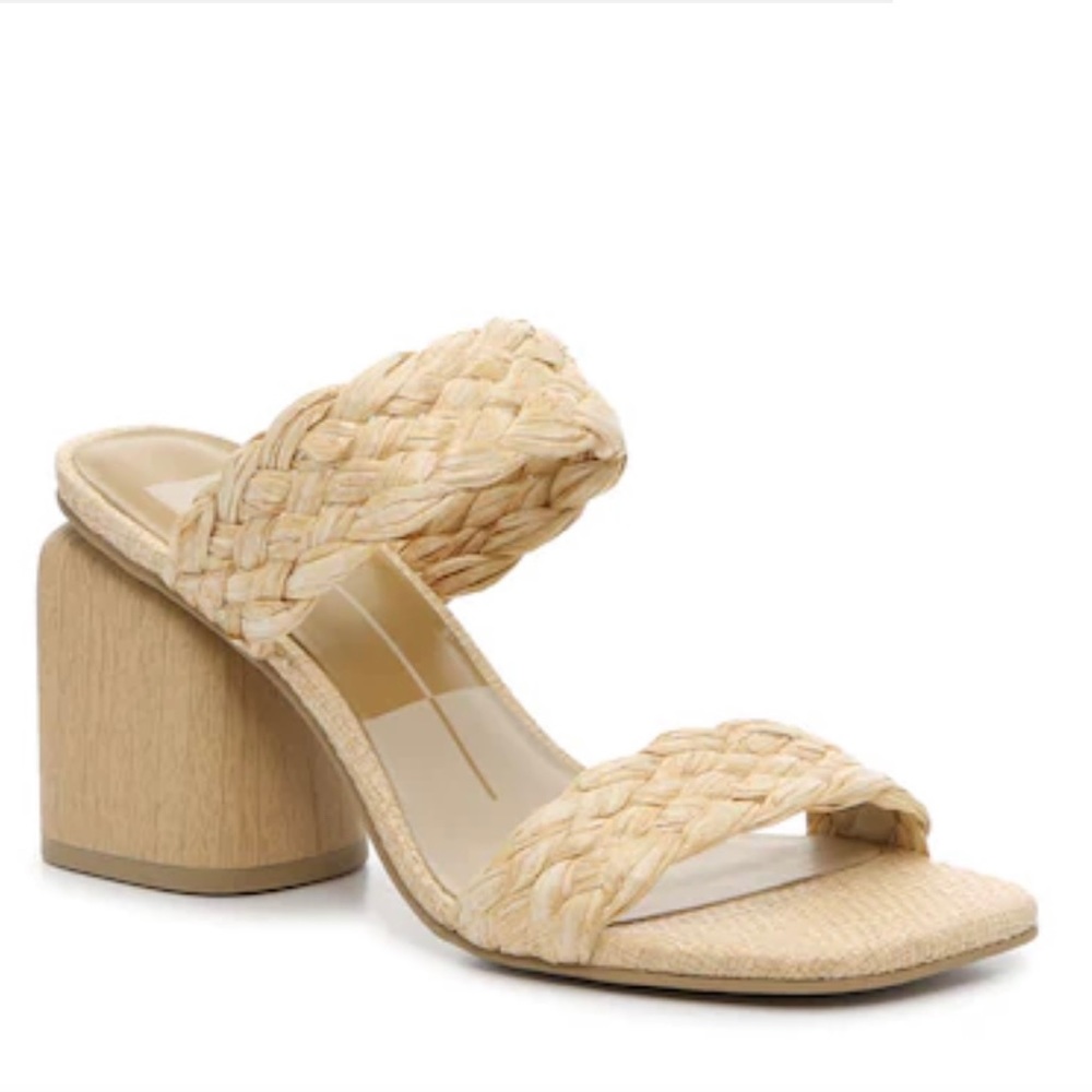 Dolce Vita Natie Sandal in Beige Raffia - Size 10. Only worn twice!